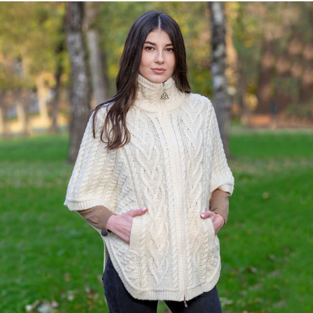ARAN Irish Cardigan Women's 100% Merino Wool Aran Zipper Poncho Front Pockets - Picture 6 of 8